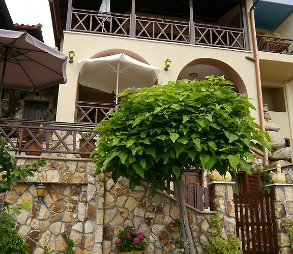 Dione Appartement *