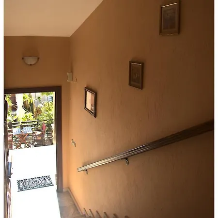 Dione Apartment